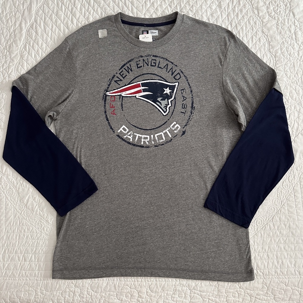 NWT NFL New England Patriots AFC East Long Sleeved Layered Look Tee T-Shirt